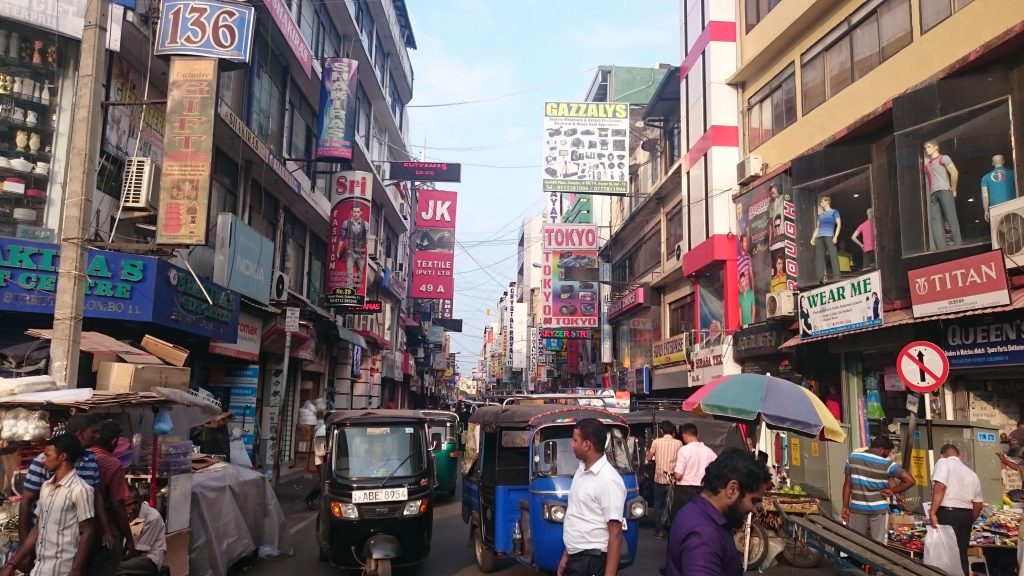 Auf den Straßen in Colombo - der Hauptstadt von Sri Lanka 