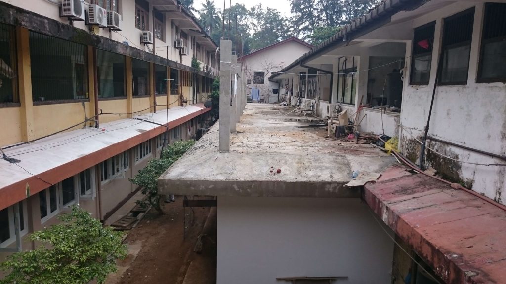 Innenansicht des Karapitiya Teaching Hospitals in Galle - Sri Lanka 