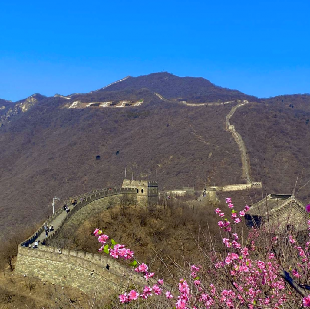 Besuch der berühmten Chinesischen Mauer im fernen China - einfach beeindruckend!