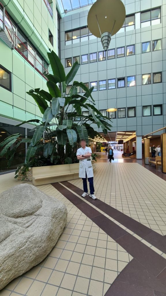 Im Universitair Medisch Centrum Groningen - einem riesigen Maximalversorger in den Niederlanden