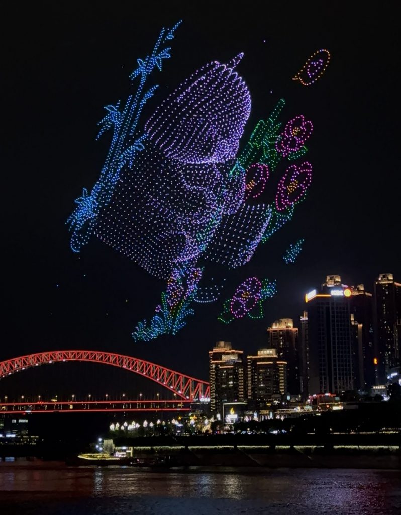 Atemberaubende-Drohnenshow-in-Chongqing-China
